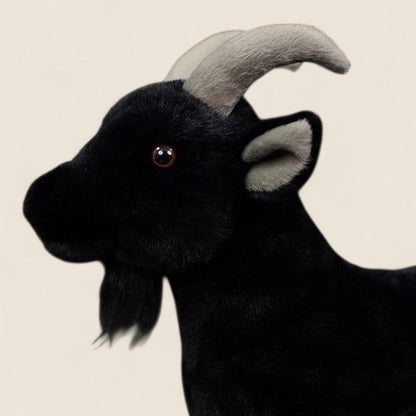 リアルなヤギのふわふわぬいぐるみ