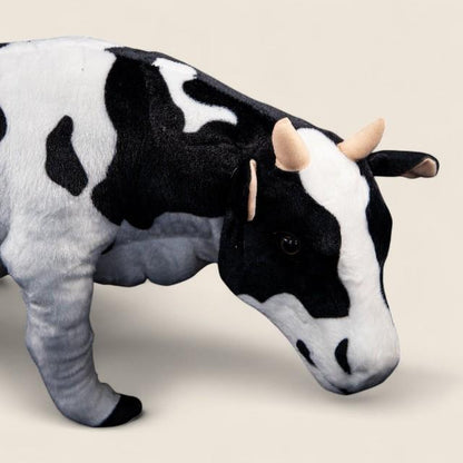 乳牛のふわふわぬいぐるみ