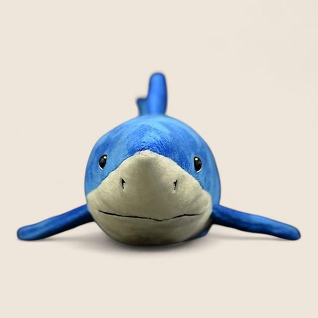青いサメのふわふわぬいぐるみ