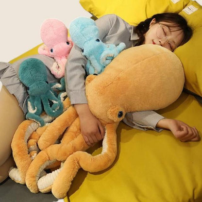 カラフルなタコの柔らかいぬいぐるみ