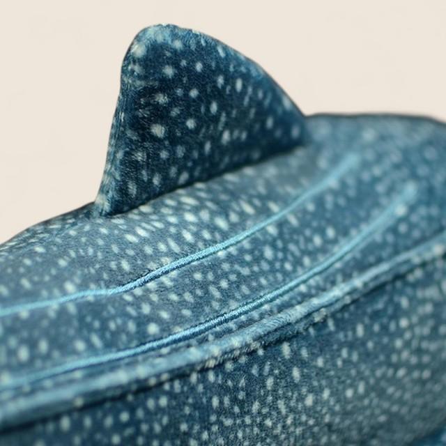 ジンベエザメのふわふわぬいぐるみ