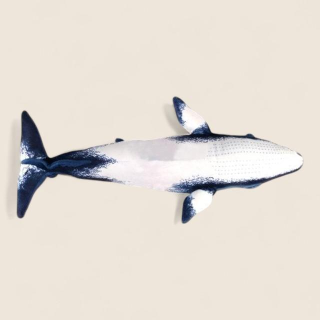 ミンククジラの柔らかいぬいぐるみ玩具