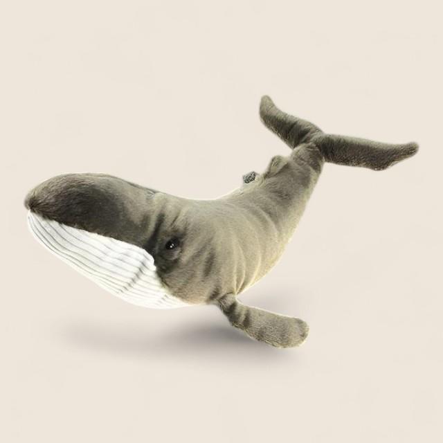 ザトウクジラのふわふわぬいぐるみ